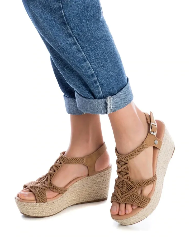 SANDALIA MUJER XTI 43974 CAMEL