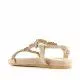 Sandalias planas Alma en pena beige con detalles de flores