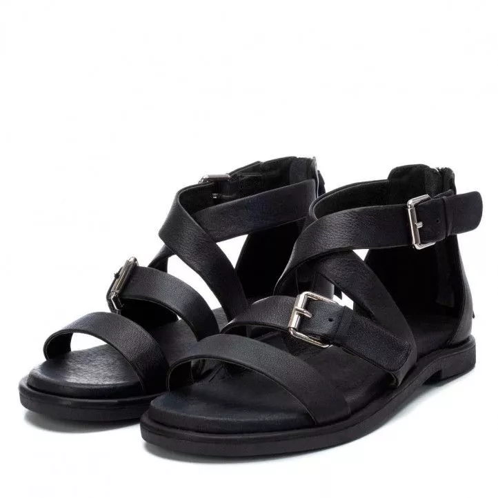Sandalias planas Carmela negras de piel de alta calidad