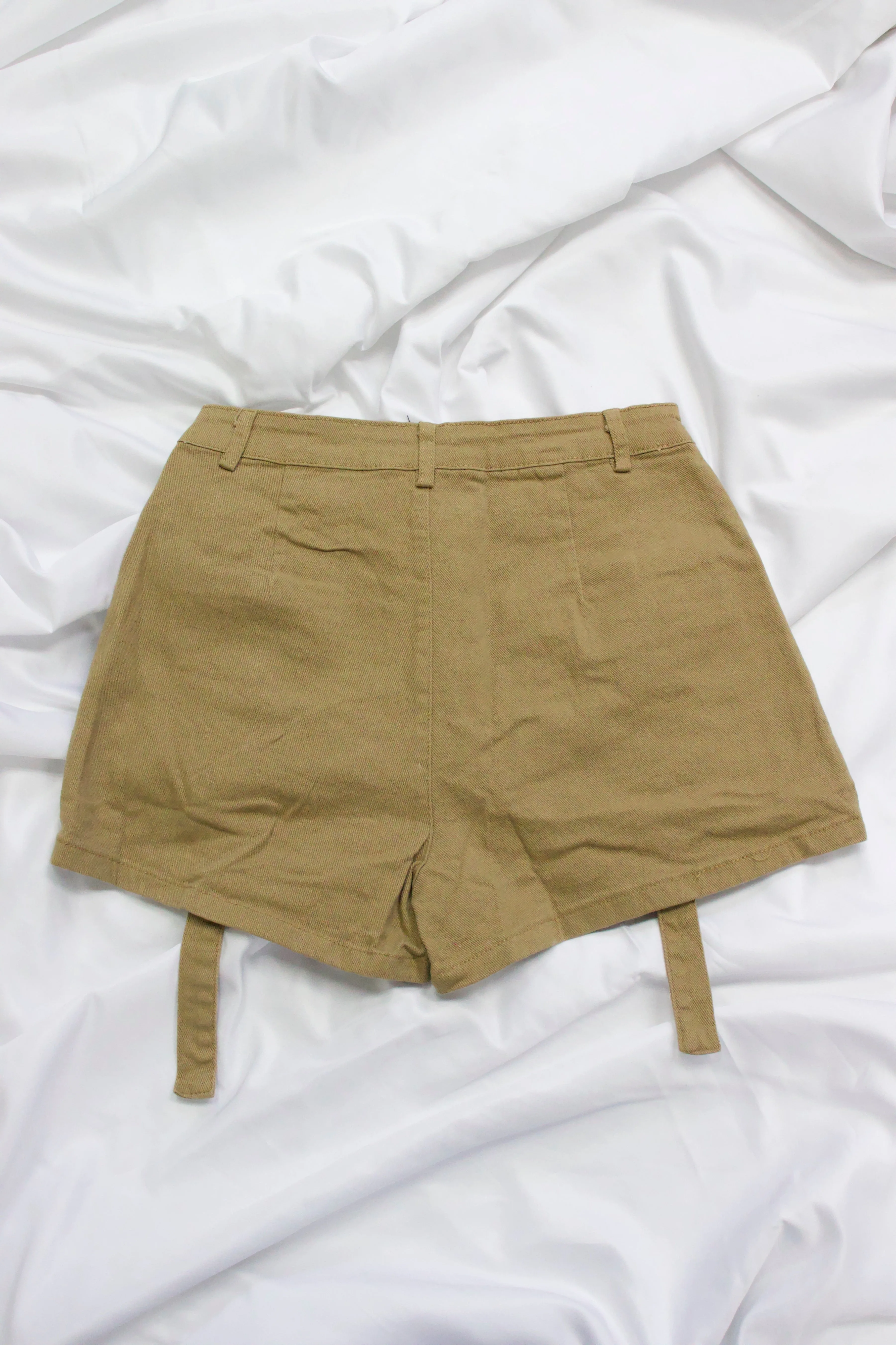 SHORT ESTILO CARGO BROCHE METLICO PS809