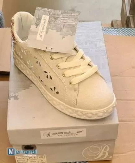 SNEAKERS  ZAPATOS PARA HOMBRE Y MUJER.  10 PARES POR CAJA, A PARTIR DE 5 MODELOS.