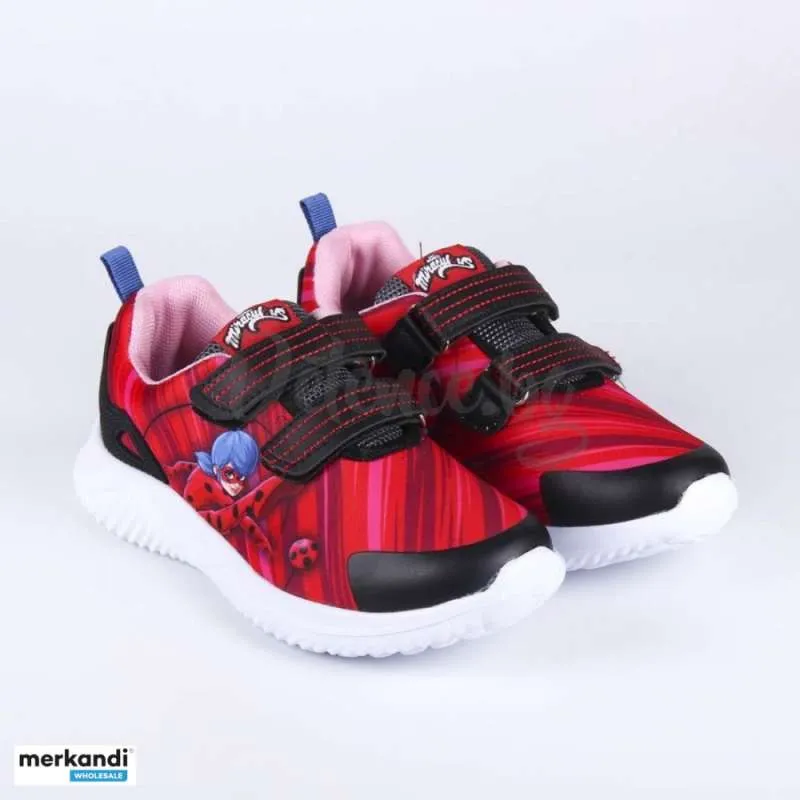 STOCK DE ZAPATOS DE BEBé  PRODUCTOS CON LICENCIA
