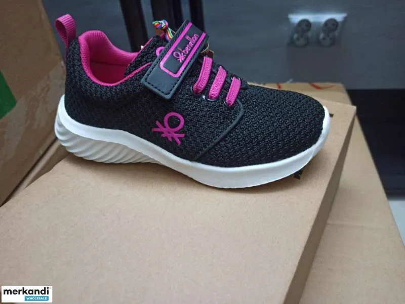 Stock zapatos infantiles marca BENETTON tallas de 28 a 39