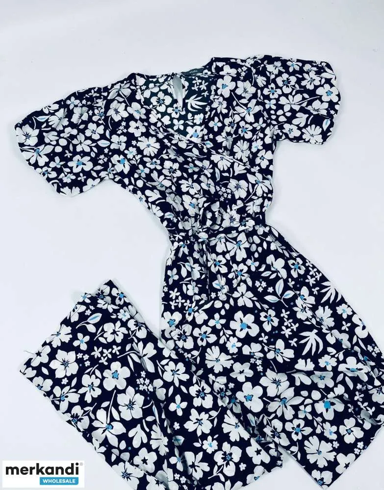 STUDIO&I SAW IT FIRST  MEZCLA DE ROPA PARA TODAS LAS ESTACIONES EN PAQUETES