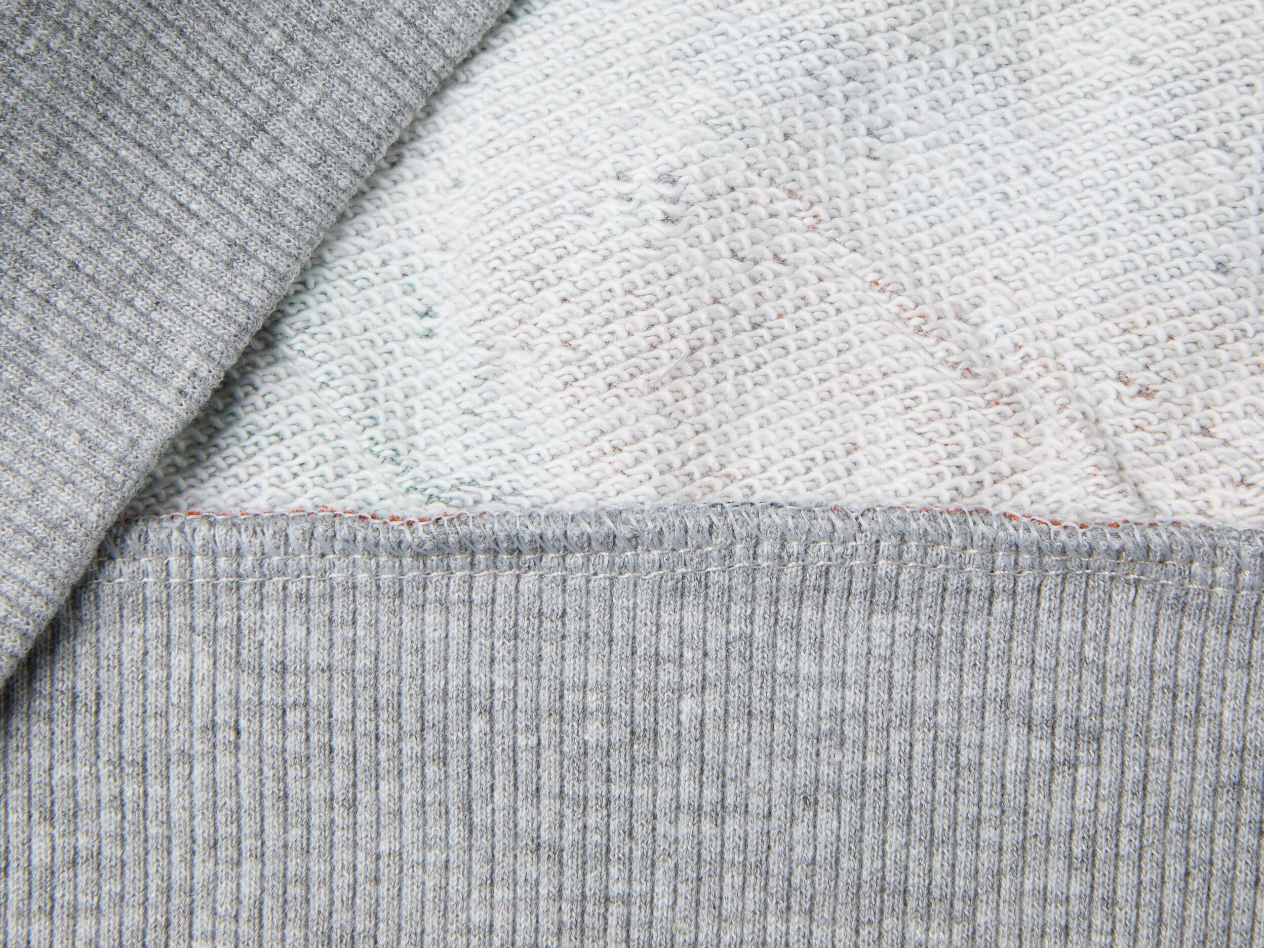Sudadera con estampado de camuflaje