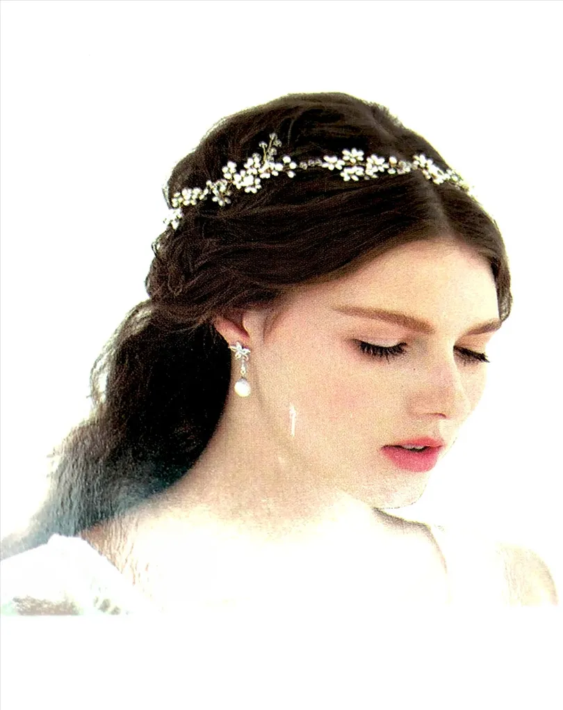 TOCADOS Y TIARAS DORADAS PARA BODAS CON DETALLES EN CRISTAL