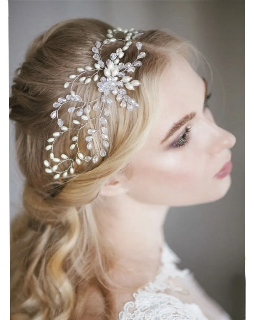 TOCADOS Y TIARAS DORADAS PARA BODAS CON DETALLES EN CRISTAL