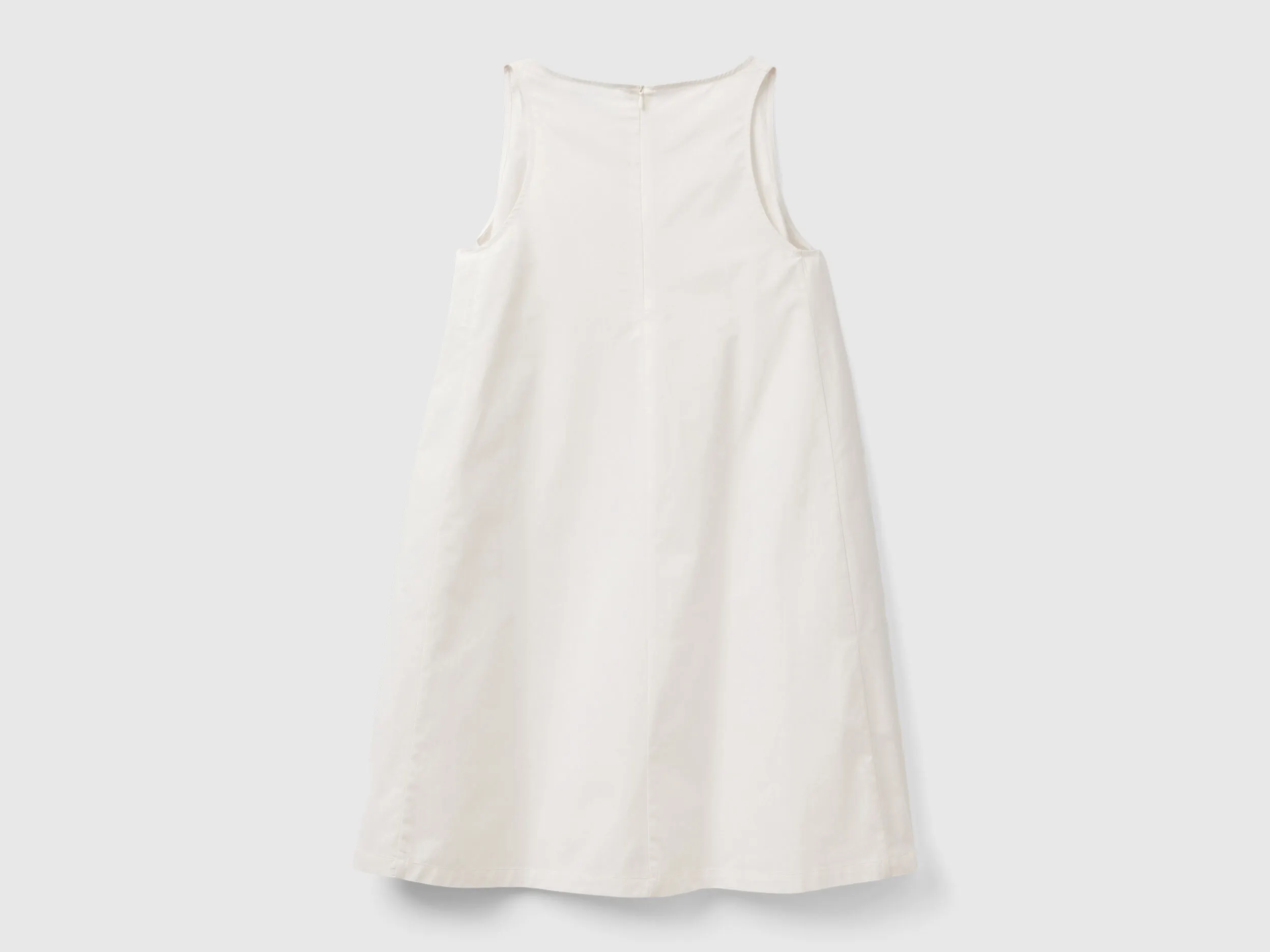 Vestido trapecio sin mangas
