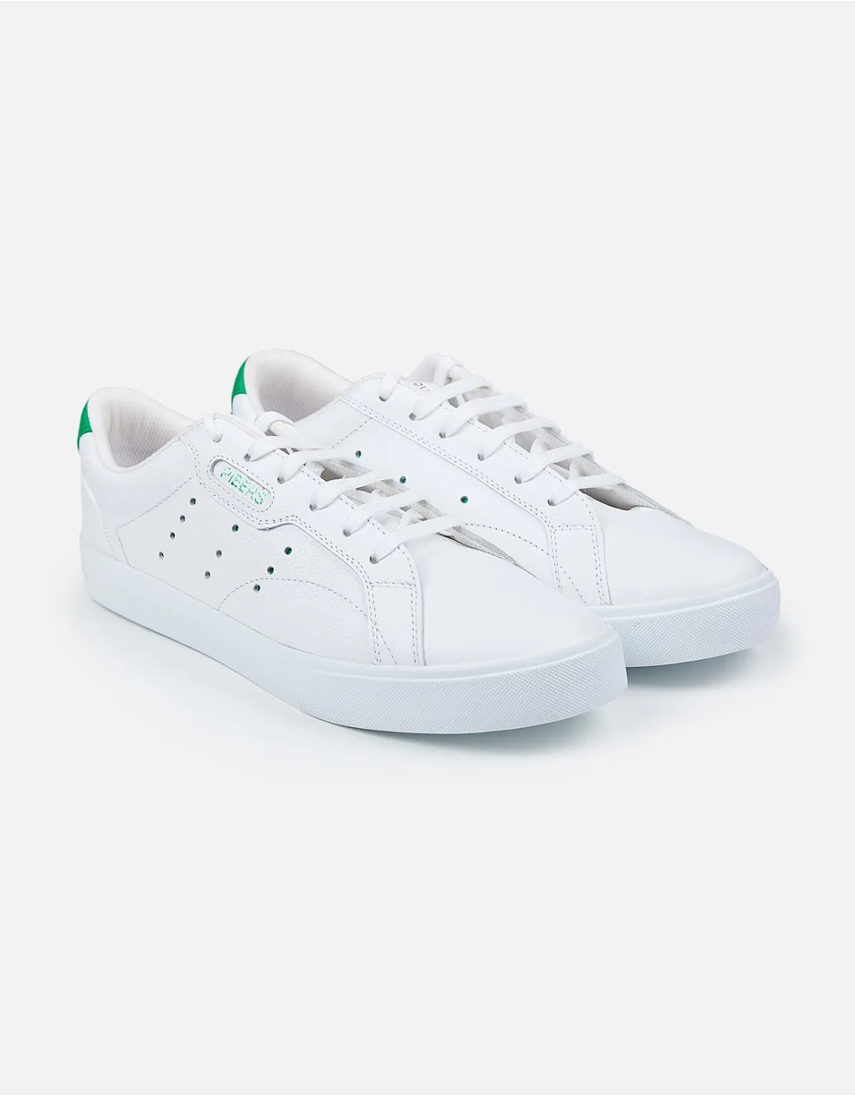 Zapatilla color blanco para hombre