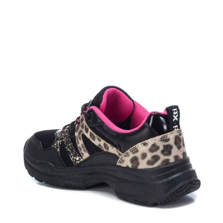 Zapatillas deporte Xti negras con detalles de purpurina y animal print