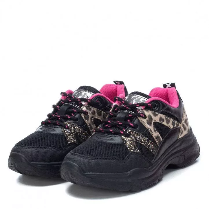 Zapatillas deporte Xti negras con detalles de purpurina y animal print