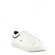 Zapatillas deportivas Tommy Hilfiger blancas con detalles en negro y cordones