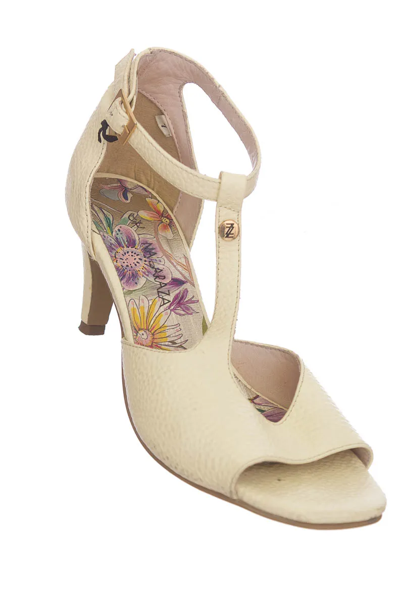 ZAPATOS COLOR BEIGE  JOHANNA ZARAZA