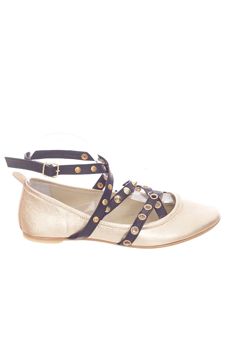 ZAPATOS COLOR DORADO  CLUB GAM