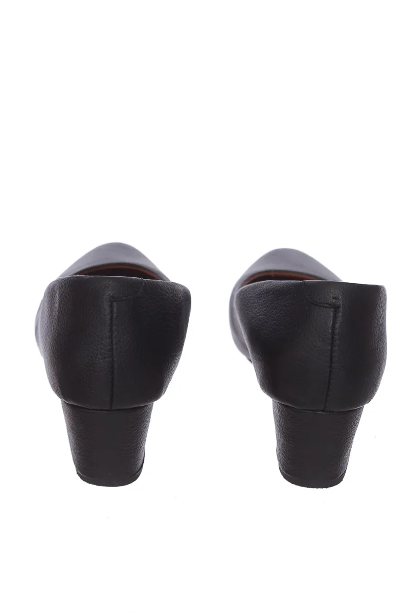 ZAPATOS COLOR NEGRO  CALZA SOFI