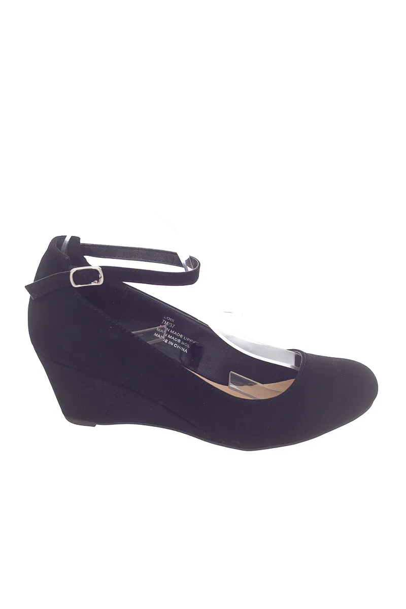 ZAPATOS COLOR NEGRO  ME TOO