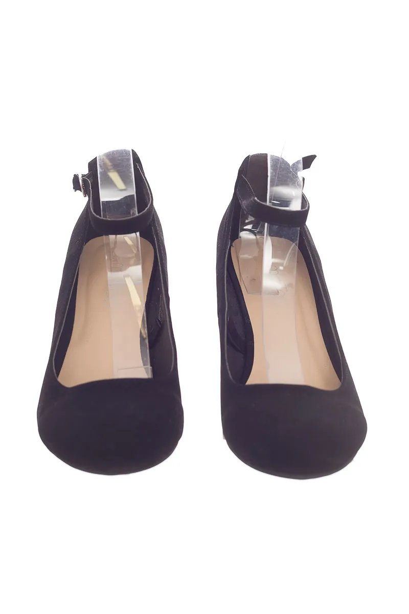 ZAPATOS COLOR NEGRO  ME TOO