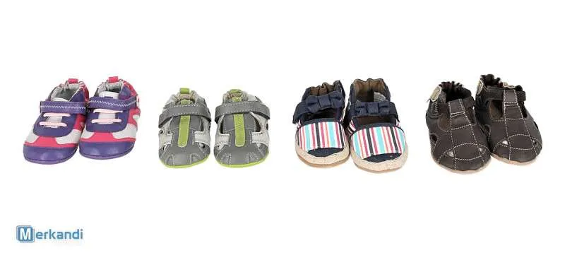 Zapatos para bebés que caminan y gatean GEox Clarks