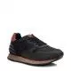 Zapatos sport Xti 043025 talón con textura y detalles marrones